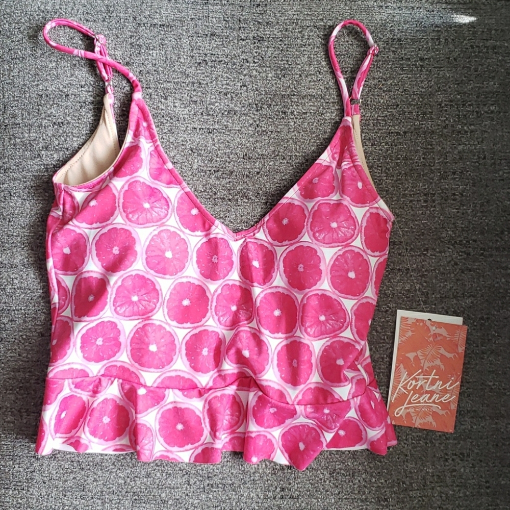 Kortni jeane medium grapefruit scoop back top
